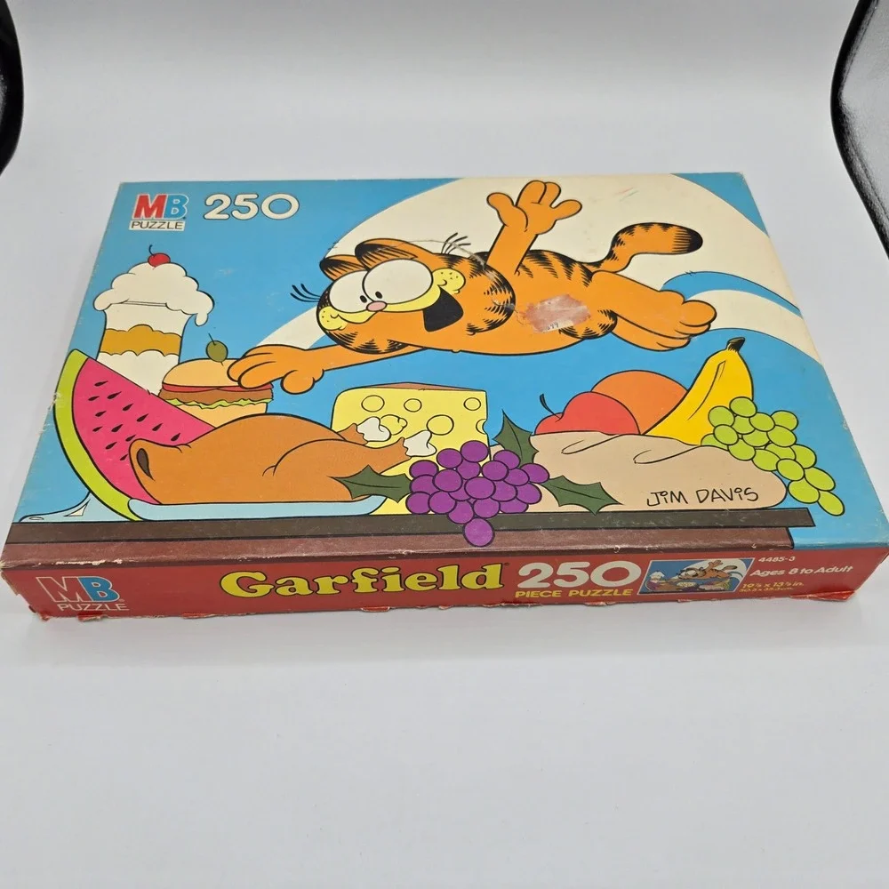 Garfield 250 Piece (Missing 4) Puzzle Jim Davis Jigsaw Fun‎ Kids Family Activity